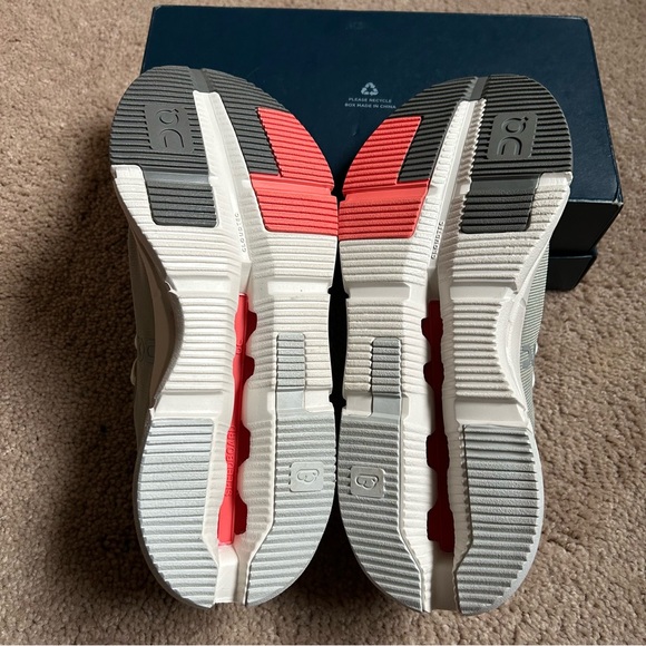 On Running Women’s Cloudnova Form 2 Lace-Up Sneakers in Chalk / Salmon Size 8 - Picture 11 of 14